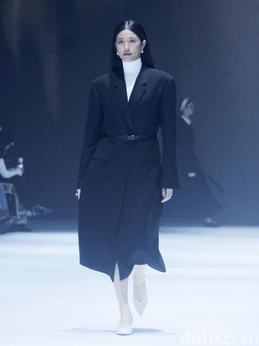 Koleksi terbaru Rani Hatta di JFW 2025 Koleksi terbaru Rani Hatta Untuk Mazda di Jakarta Fashion Week 2025