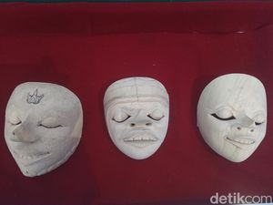 Evolusi Bahan Pembuatan Topeng Cirebon, dari Kayu hingga Material Modern