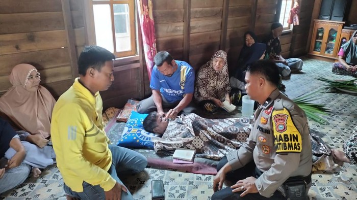 Korban saat dibawa ke rumah duka