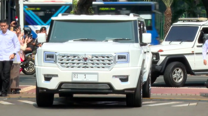 MV3 Garuda Limousine berpelat RI 1