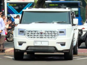 Pakai Maung Gledak-gleduk, di Luar Negeri Prabowo Sering Naik Mobil Mewah Ini