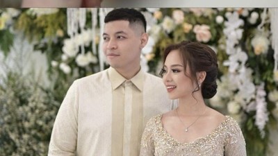 7 Foto Lamaran Nabilah Anak Betharia Sonata & Willy Dozan, Cantik Berkebaya