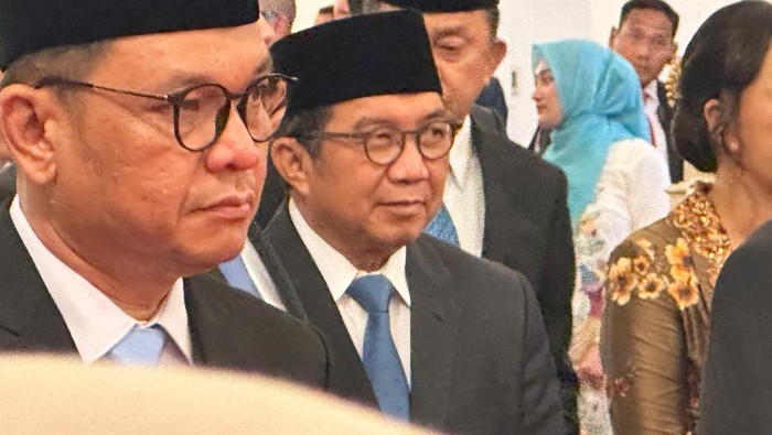 Pelantikan di Istana