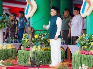 Hari Santri, Pj Gubernur Jatim Dorong Santri Jadi Generasi Multitalenta