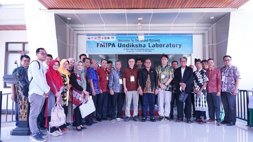 Peresmian laboratorium baru Fakultas Matematika dan Ilmu Pengetahuan Alam (FMIPA) Undiksha pada Selasa (22/10/2024). (Foto: Dok. Undiksha Singaraja)
