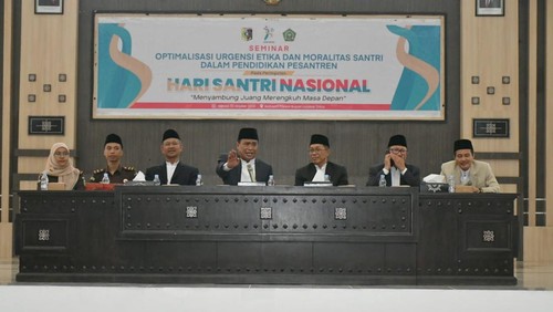 Peringatan Hari Santri Nasional (HSN) di Lombok Timur, Selasa (22/10/2024). (Foto: Istimewa)