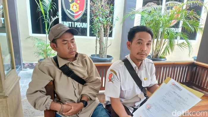 Perwakilan alumni Ponpes Sunan Drajat laporkan akun TikTok yang hina KH Abdul Ghofur