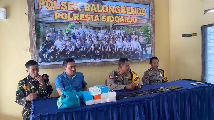 Puluhan ponsel milik petugas upacara Hari Santri di Sidoarjo yang dicuri ditemukan