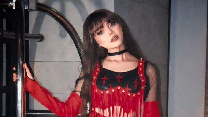 Rina Nose Jadi Lisa Blackpink