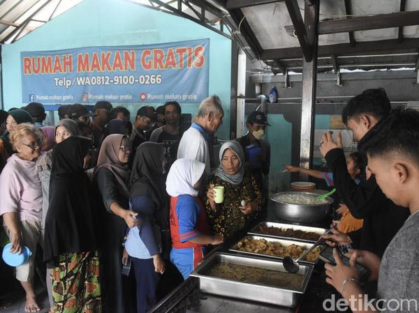 Inspiratif! Rumah Makan Gratis Ini Layani Ratusan Warga Setiap Harinya