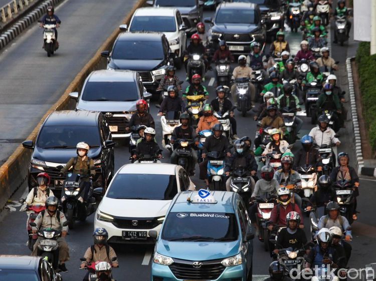 Studi Sebut Motor Jadi Salah Satu Penyumbang Polusi Terbesar di Jakarta