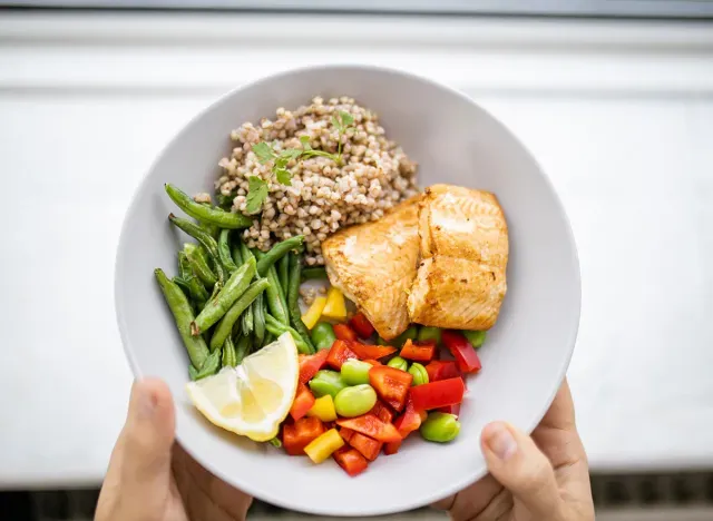 Suami Sedang Diet Dipaksa Istri Makan Banyak, Berakhir Ribut