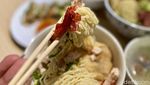 Manis Smoky Bakmi Naga Merah Nyempil di Pasar Cihapit Bandung