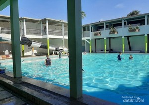 Kolam Renang Murah Meriah di Bandung Timur, Cocok buat Akhir Pekan