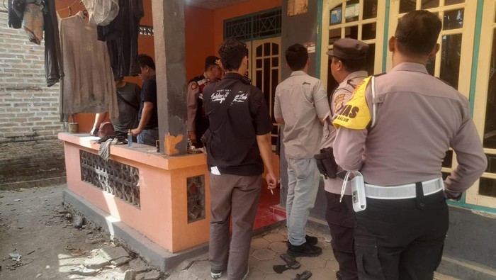 Kondis TKP wanita muda nekat menyayat dirinya sendiri di Galur, Kulon Progo, Selasa (22/10/2024).