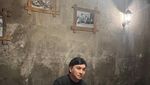 Yovie Widianto Doyan Makan Enak di Warung Makan Tradisional
