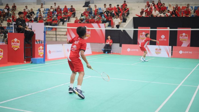 Future Champions Badminton Challenge hadir untuk mendapatkan talenta muda bulutangkis Indonesia. Eks atlet bulutangkis Indonesia, Debby Susanto dan Chandra Wijaya, menjadi pelatihnya.