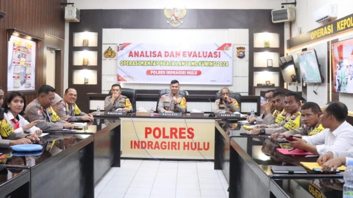 Foto: Rapat evaluasi Polres Inhu (Dok Humas Polres Inhu)
