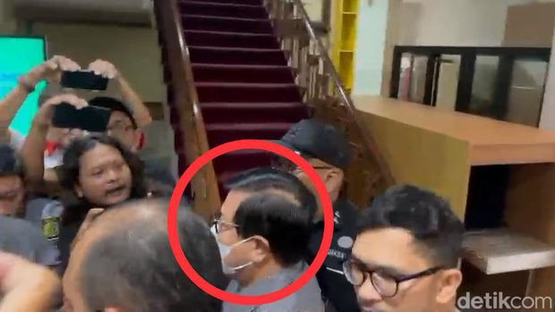 Hakim Heru Hanindyo tiba di Kejati Jatim