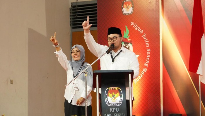 Hanindhito Himawan Pramana-Dewi Mariya Ulfa