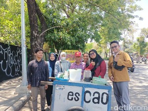 Memberi Apresiasi para Pejuang Hidup Bersama Komunitas Ketimbang Ngemis