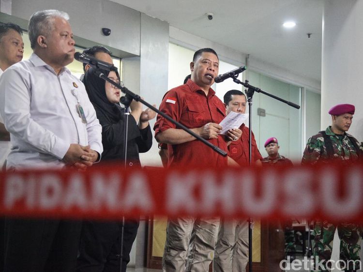 Kejagung Jelaskan Penangkapan 3 Hakim yang Memvonis Bebas Ronald Tannur