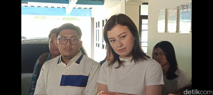 Kimberly Ryder Kimberly Ryder dan ibunda saat ditemui di PA Jakarta Pusat.
