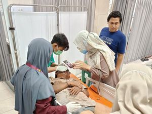 Maling Motor Bonyok Dihajar Saat Aksinya Kepergok Warga Lamongan
