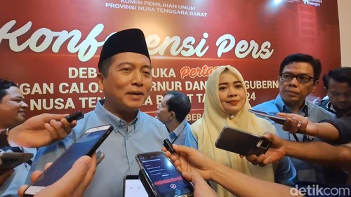 Paslon nomor urut 3 Lalu Muhammad Iqbal dan Indah Dhamayanti Putri (Iqbal-Dinda) saat diwawancarai seusai debat perdana Pilgub NTB 2024 di Mataram, Rabu (23/10/2024). (Foto: Nathea Citra/detikBali)