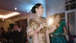 Keseruan Pevita Pearce Saat Malam Berinai Usai Resmi Dinikahi Mirzan Meer