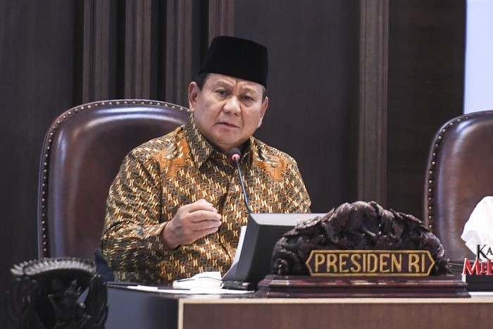 Suasana sidang kabinet paripurna yang dipimpin Presiden Prabowo Subianto di Kantor Presiden, Jakarta, Rabu (23/10/2024). Presiden Prabowo Subianto menggelar sidang kabinet paripurna perdana yang dihadiri jajaran Kabinet Merah Putih. ANTARA FOTO/Hafidz Mubarak A/aww.