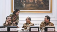 Prabowo menuturkan dia mengutamakan kerja sama tim. Dalam waktu dekat, dia akan mengajak seluruh kabinetnya ke Magelang untuk melakukan pembekalan. 