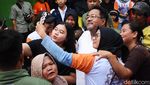 Rano Karno Jadi Rebutan Foto Emak-emak di Lenteng Agung