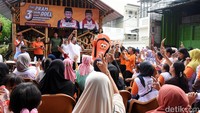 Doel berdialog langsung dengan warga setempat.