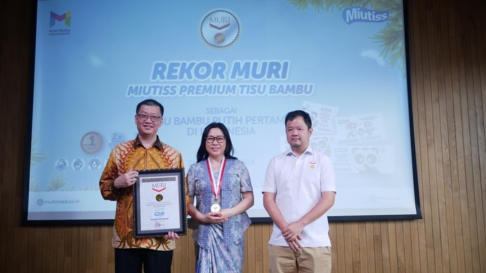 Tisu Bambu Putih Pertama di Indonesia MIUTISS Pecahkan Rekor MURI