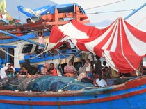 6 Hari Terombang-ambing di Laut Aceh, Rohingya Menanti Dievakuasi