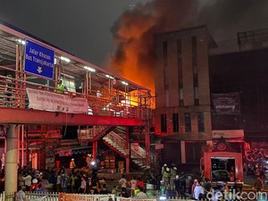Layanan TransJakarta Terdampak Imbas Kebakaran Ruko di Mampang