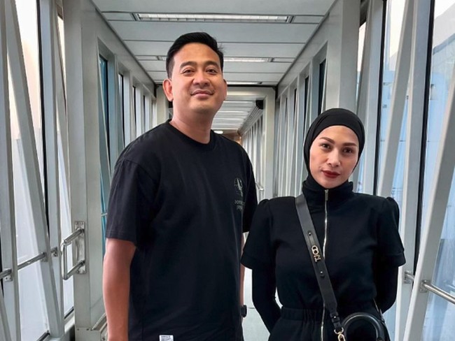 Artis Tiba-tiba Menikah