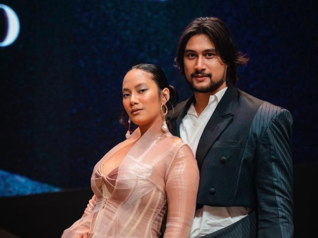 Artis Tiba-tiba Menikah