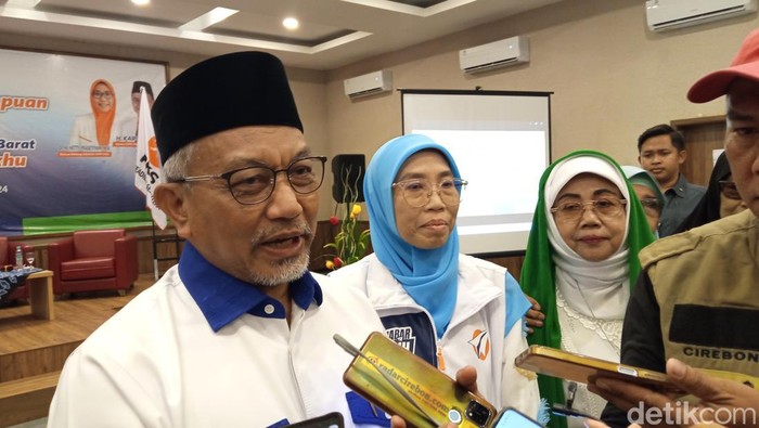 Cagub Jabar Ahmad Syaikhu di Cirebon