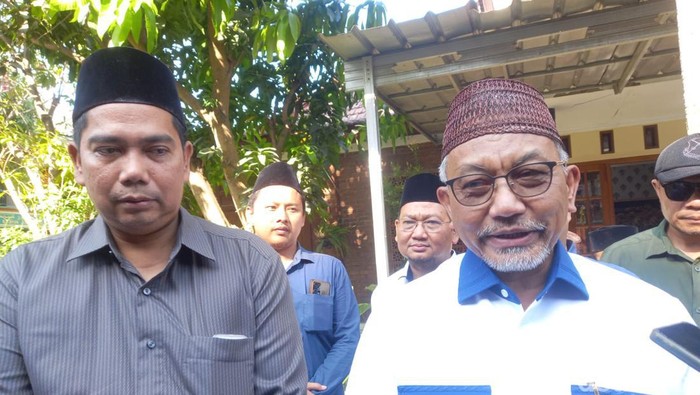 Calon Gubernur Jawa Barat, Achmad Syaikhu saat berkunjung ke Kabupaten Cirebon