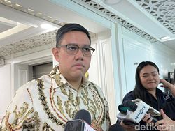 Golkar ke PDIP soal Jokowi Diutus Prabowo ke Pemakaman Paus: Salahnya di Mana?