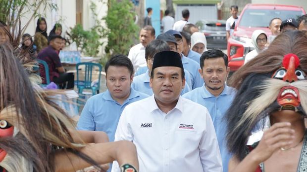 Deklarasi BERANI dan PESAT untuk Cabup ASRI dan Cagub Ahmad Luthfi-Taj Yasin, Kamis (24/10/2024).