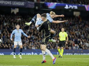 Aneh-aneh Saja Cara Erling Haaland Cetak Gol