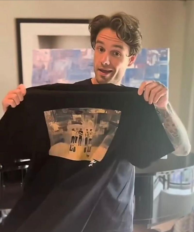Gambar T-shirt Rancangan Liam Payne Gambar t-shirt rancangan Liam Payne.
