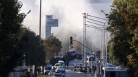 Sebuah ledakan menghantam kantor pusat Industri Dirgantara Turki (TUSAS) di dekat Ankara, Turki, Rabu (23/10/2024). (IHA via AP) 