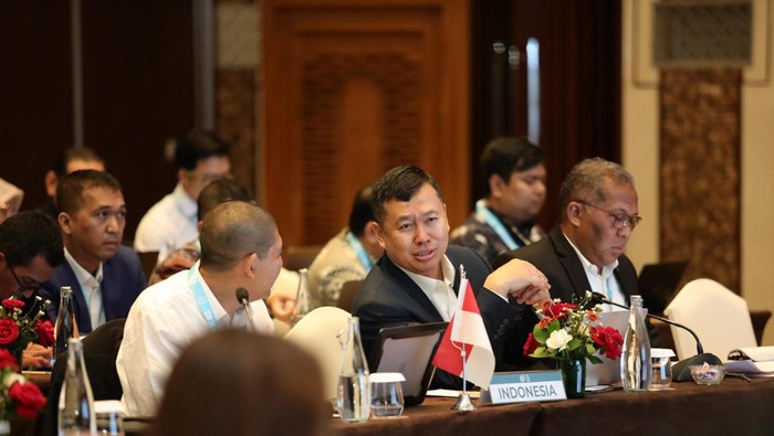 Indonesia menjadi tuan rumah Pertemuan Tripartite Technical Experts Group (TTEG) Meeting on the Safety of Navigation in the Straits of Malacca and Singapore.