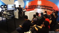 Di sini para pelaku bisnis mulai dari UMKM hingga roastery diberikan kesempatan yang sama untuk mempromosikan produknya.  