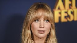 Jennifer Lawrence Ungkap Penolakan Paling Nyakitin, Dianggap Kurang Cantik