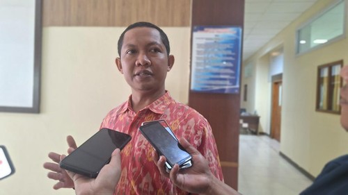 Kepala UPT Gili Tramena Mawardi saat diwawancarai awak media di Kantor Gubernur NTB, Kamis (24/10/2024). (Foto: Nathea Citra/detikBali)